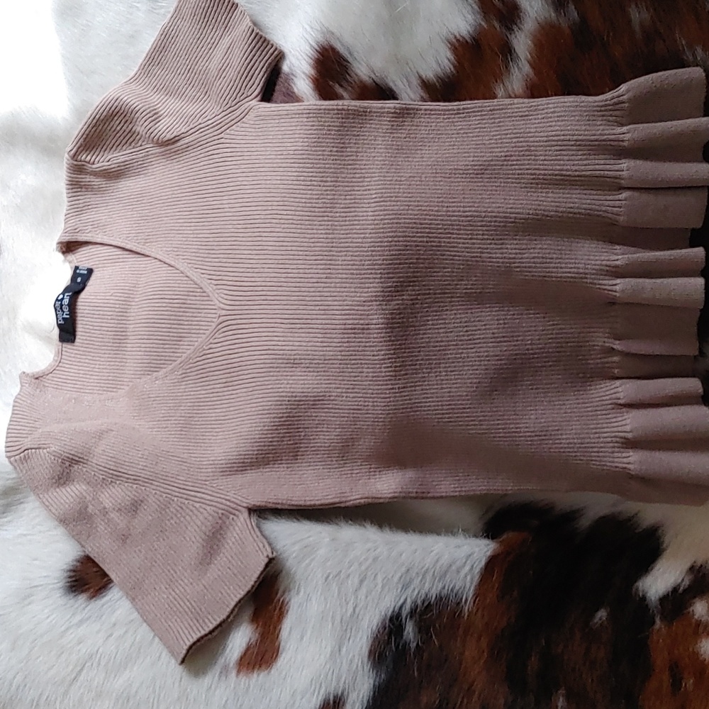 $10 Add On Paper Heart Knitted Top Sz Small